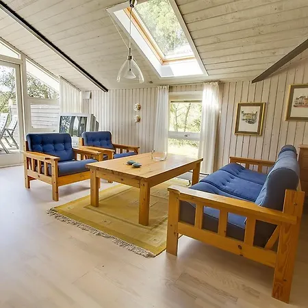 Three-bedroom Holiday In Дом отдыха Халс