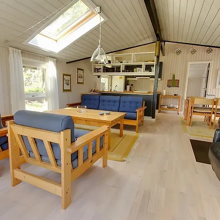 Three-bedroom Holiday In Дом отдыха Халс